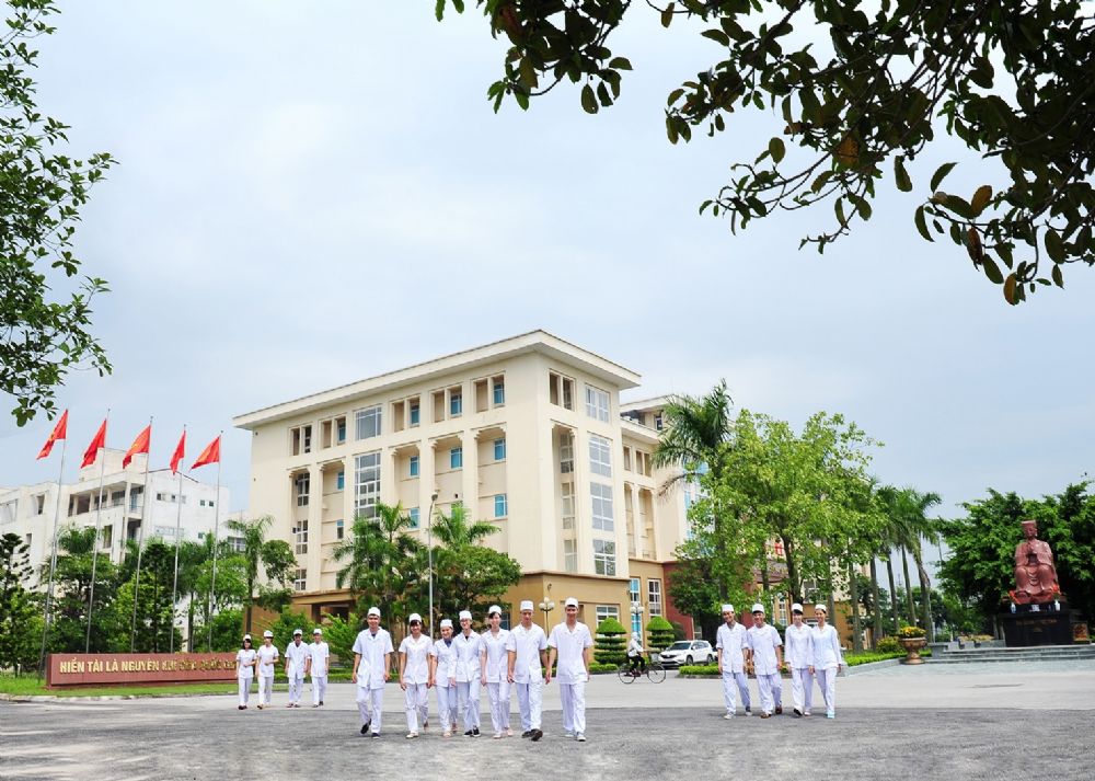 Khảo sát sơ bộ đánh giá chất lượng chương trình đào tạo Trường Đại học Kỹ thuật Y tế Hải Dương