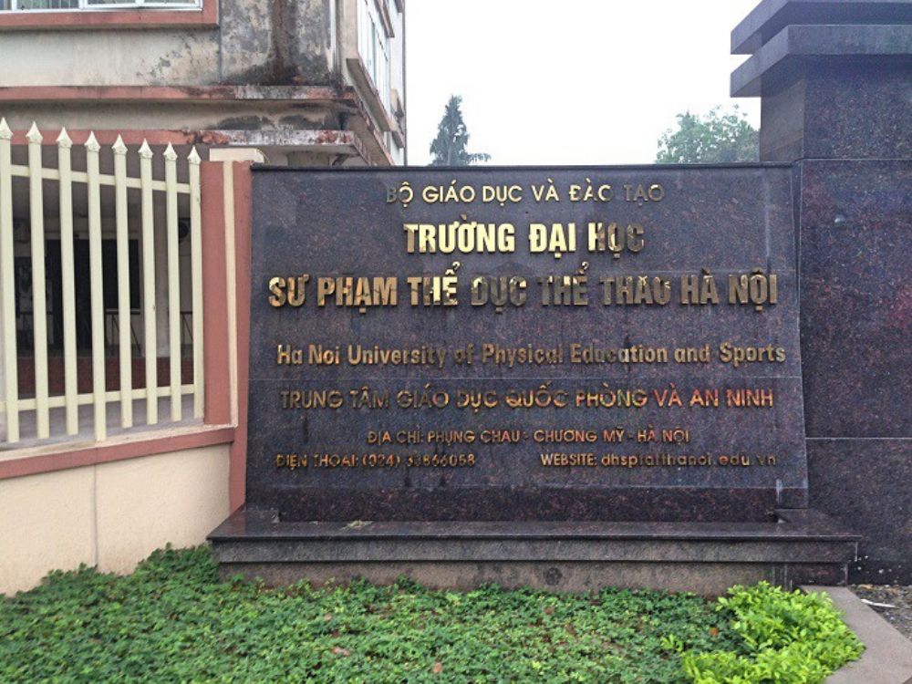 Trung tâm Kiểm định chất lượng giáo dục - Đại học Quốc gia Hà Nội trao Giấy chứng nhận kiểm định chất lượng giáo dục cho Trường Đại học Sư phạm Thể dục Thể thao Hà Nội