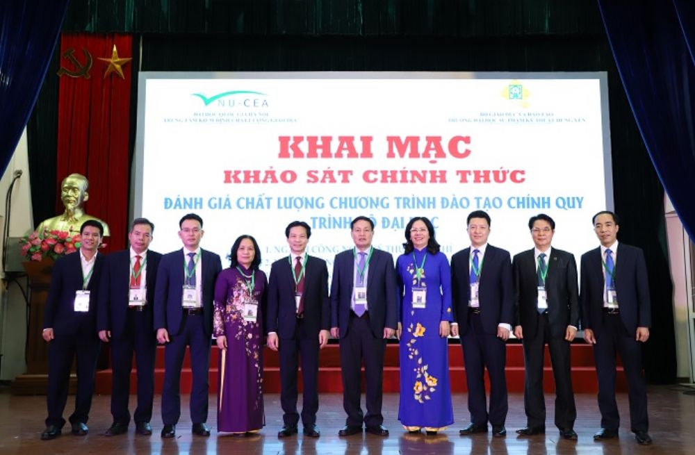 Khai mạc khảo sát chính thức đánh giá chất lượng 04 chương trình đào tạo của Trường Đại học Sư phạm Kỹ thuật Hưng Yên