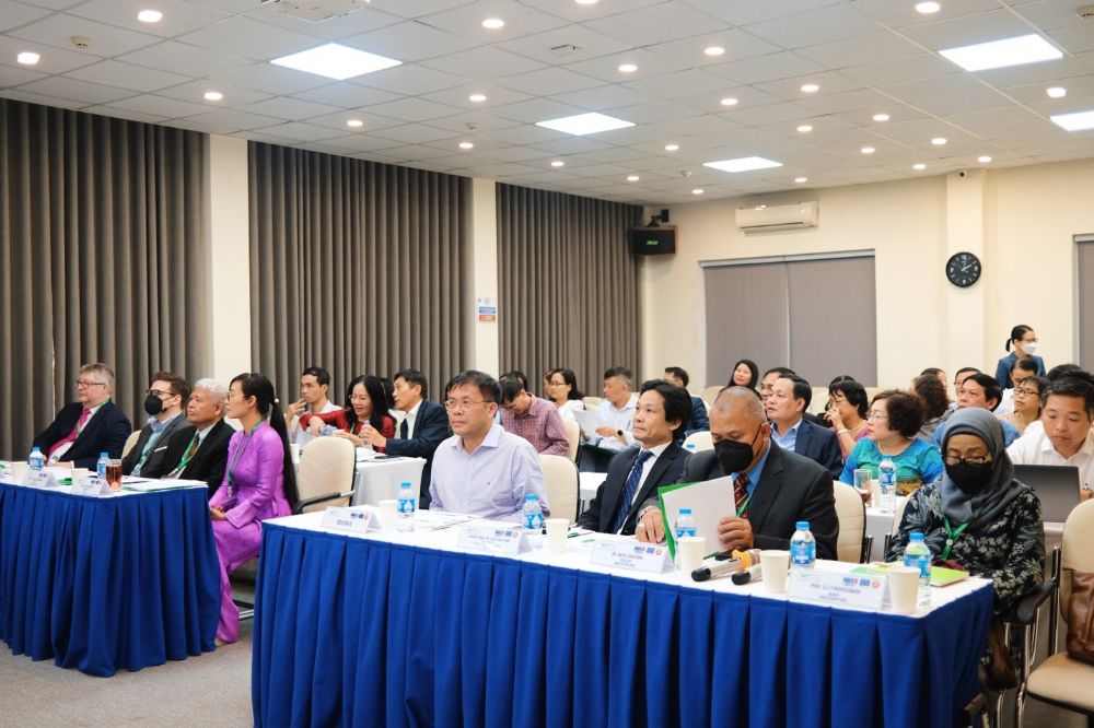 Xây dựng, phát triển hệ thống đảm bảo chất lượng theo Khung Đảm bảo chất lượng ASEAN: Kinh nghiệm từ châu Âu và Indonesia