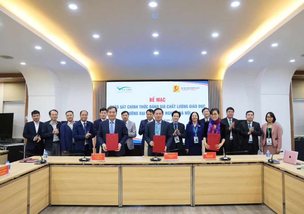 Bế mạc khảo sát chính thức đánh giá ngoài chu kỳ 2 Trường Đại học Công nghiệp Hà Nội