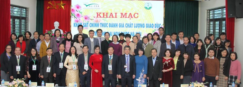 Khảo sát chính thức đánh giá ngoài chu kỳ 2 Trường Đại học Dược Hà Nội