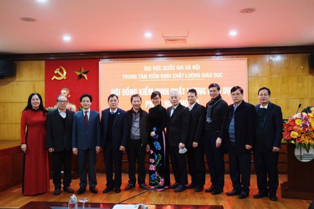 Trung tâm Kiểm định chất lượng giáo dục - Đại học Quốc gia Hà Nội tổ chức họp Hội đồng Kiểm định chất lượng giáo dục Phiên họp XVI