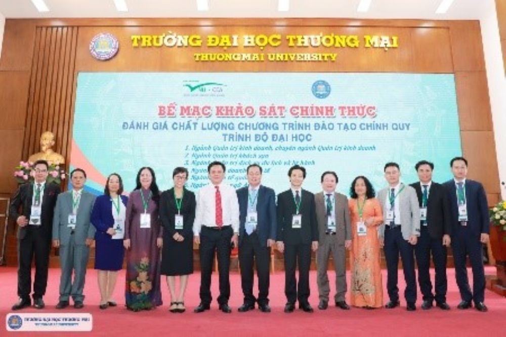 Bế mạc đợt khảo sát chính thức đánh giá ngoài chương trình đào tạo tại Trường Đại học Thương mại