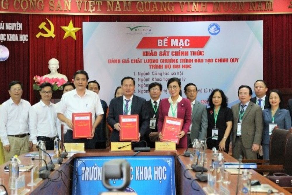 Bế mạc khảo sát chính thức đánh giá ngoài chương trình đào tạo tại Trường Đại học Khoa học - Đại học Thái Nguyên