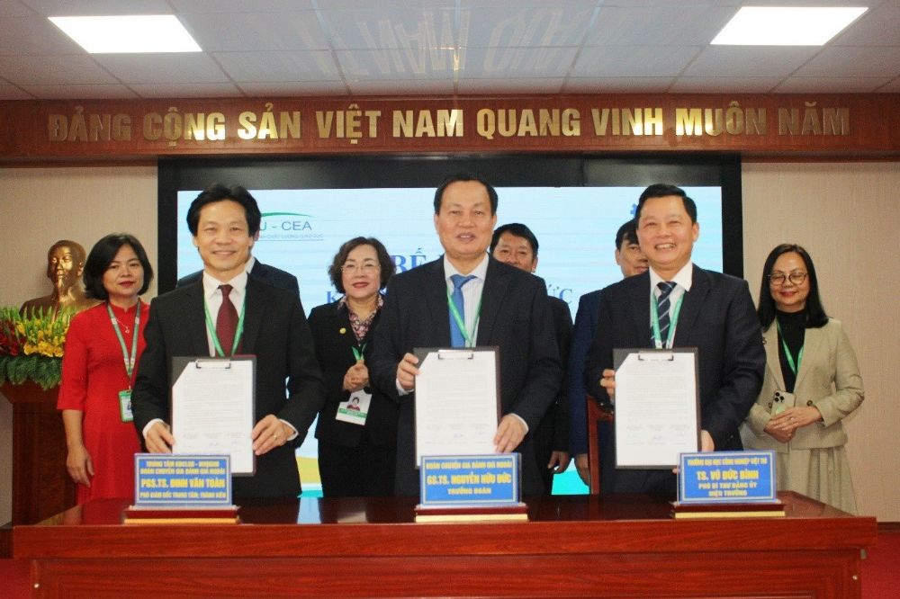 Bế mạc khảo sát chính thức đánh giá ngoài chu kỳ 2 Trường Đại học Công nghiệp Việt Trì