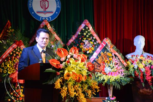 Trung tâm Kiểm định chất lượng giáo dục - Đại học Quốc gia Hà Nội trao Giấy chứng nhận kiểm định chất lượng giáo dục cho Trường Đại học Sư phạm, Đại học Huế