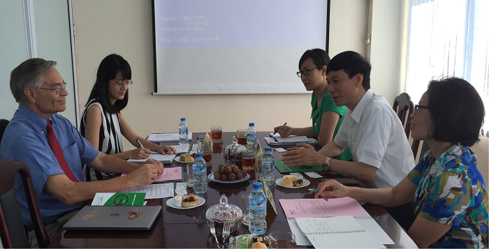 Trung tâm Kiểm định chất lượng giáo dục-Đại học Quốc gia Hà Nội tiếp đoàn làm việc của Dự án Thúc đẩy hợp tác trường Đại học-Doanh nghiệp thông qua đổi mới và công nghệ của Trường Đại học Arizona của Hoa Kỳ