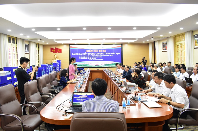 Khảo sát sơ bộ đánh giá chất lượng 03 chương trình đào tạo của Trường Đại học Thủy lợi