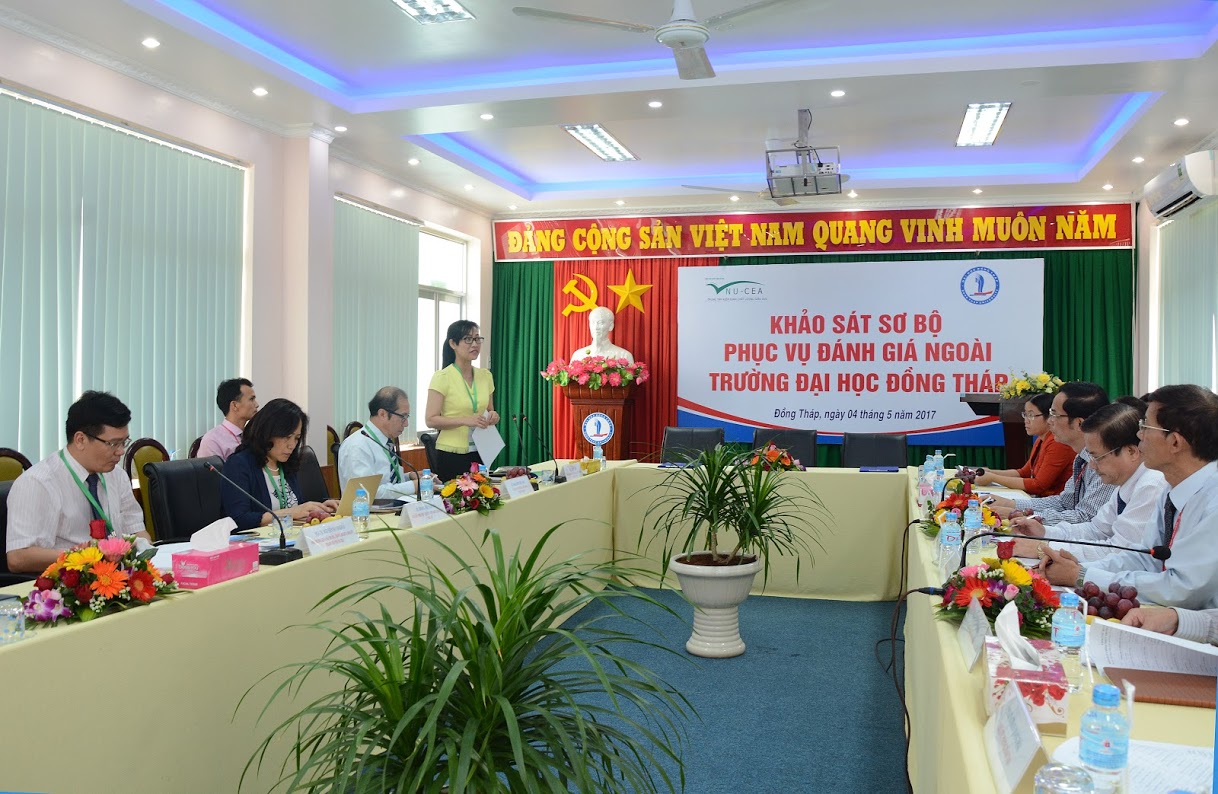 Đoàn chuyên gia đánh giá ngoài khảo sát sơ bộ tại Trường Đại học ĐồngTháp