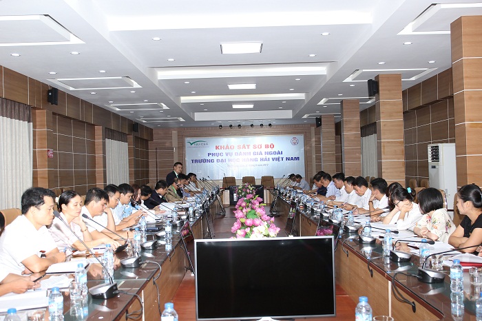 Đoàn chuyên gia đánh giá ngoài khảo sát sơ bộ tại Trường Đại học Hàng hải Việt Nam