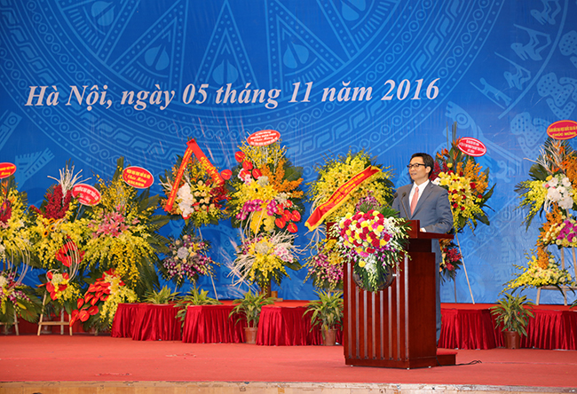 Lễ công bố và trao quyết định chức danh Giáo sư và Phó Giáo sư năm 2016