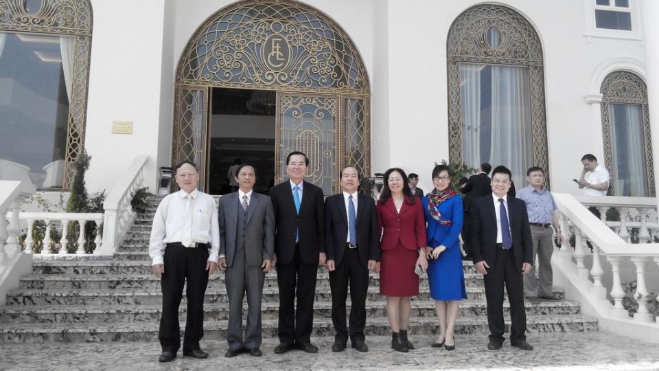 Kết quả thẩm định chất lượng cơ sở giáo dục Trường Đại học Y Dược – Đại Học Huế được công nhận đạt chuẩn Quốc gia
