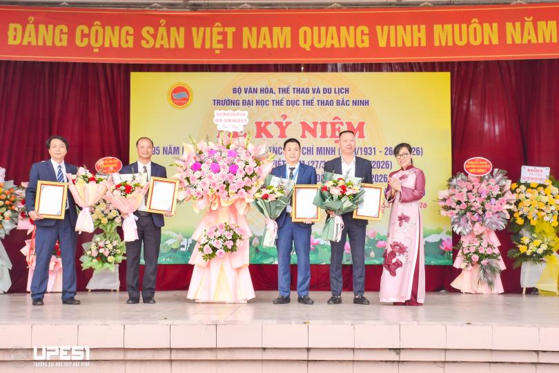 Trao Giấy chứng nhận Kiểm định chất lượng các CTĐT Trường Đại học Thể dục thể thao Bắc Ninh