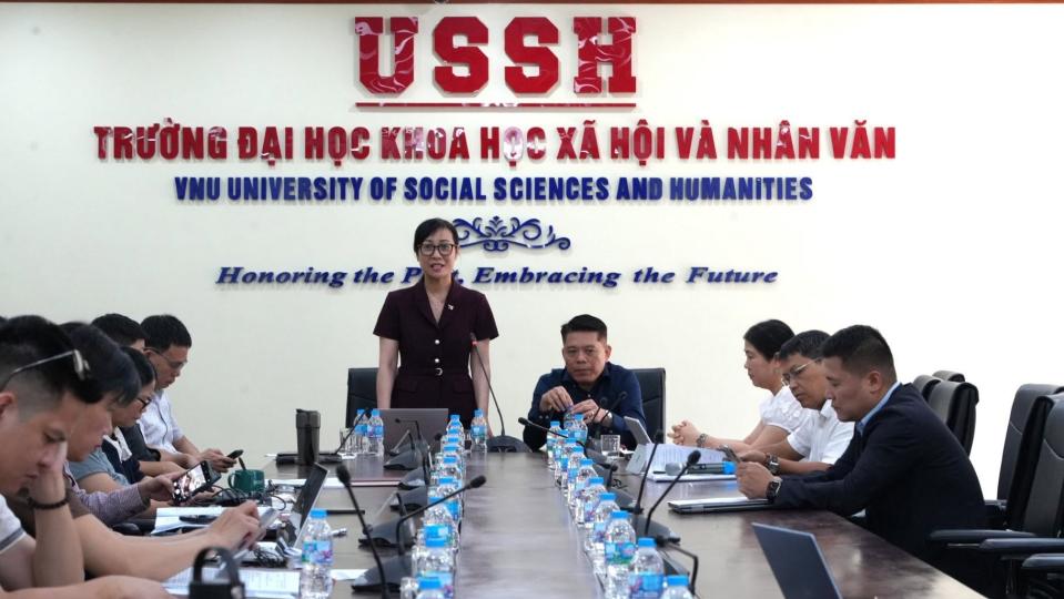 Trung tâm KĐCLGD - ĐHQGHN phối hợp với Trường ĐH KHXH&NV, ĐHQGHN tổ chức tập huấn nâng cao năng lực đảm bảo chất lương CSGD ĐH