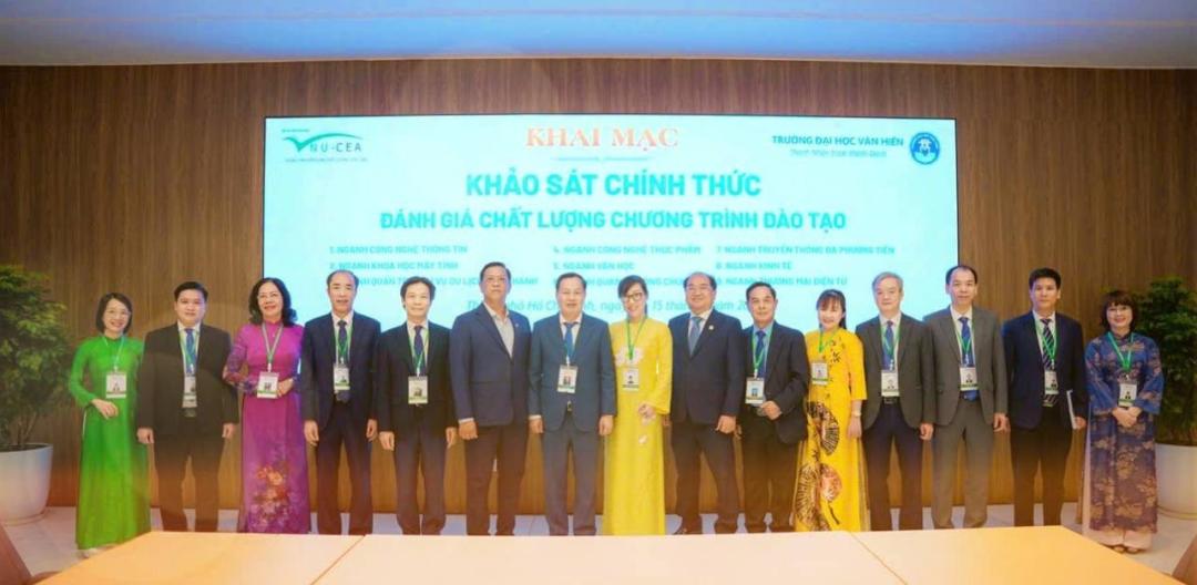 Khai mạc khảo sát chính thức đánh giá chất lượng chương trình đào tạo tại Trường Đại học Văn Hiến